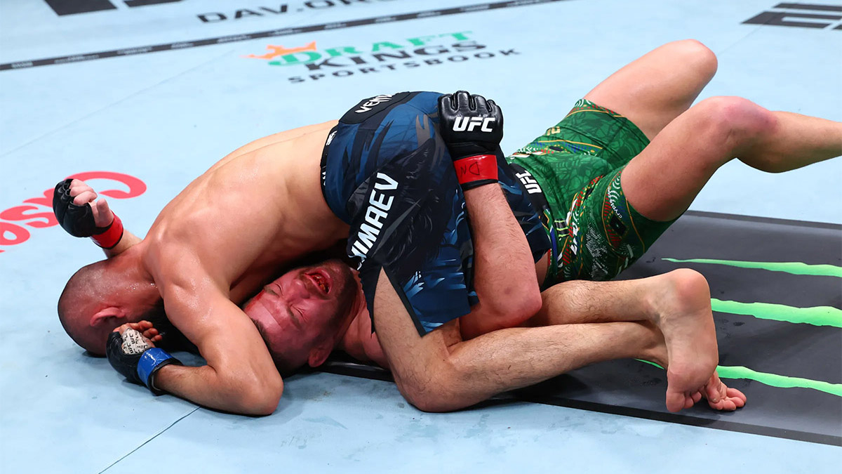 Le coach de Dricus Du Plessis charge Khamzat Chimaev et se montre confiant en cas de revanche